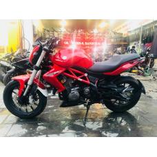 Bán xe Benelli 302 màu đỏ giá 6X triệu