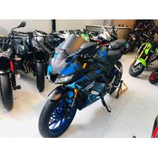 Yamaha R15 v3 màu xanh đen lên tem trùm cực ngầu giá 57.5 triệu
