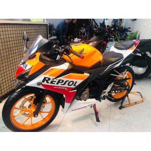 HonDa CBR 150R đời 2020 Repsol giá từ 69.5 triệu HonDa CBR 150R đời 2020 Repsol giá từ 69.5 triệu