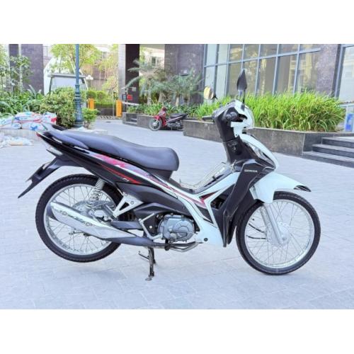 Bán Xe Máy Cũ Honda Wave RSX 110 FI giá 13.9 triệu Bán Xe Máy Cũ Honda Wave RSX 110 FI giá 13.9 triệu