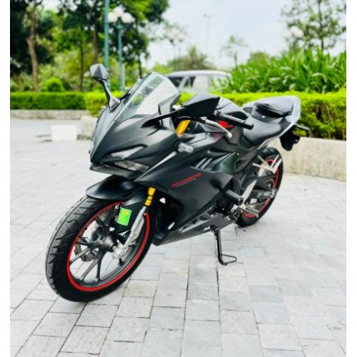 Bán xe HonDa CBR 150R giá 3x triệu Bán xe HonDa CBR 150R giá 3x triệu
